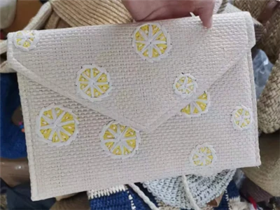 Pappírsútsaumur kvenna kúplingspoki